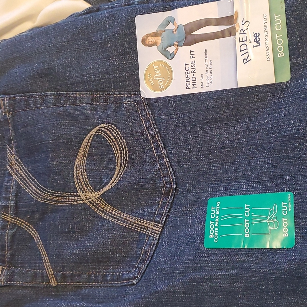 Jeans - Picture 2 of 3